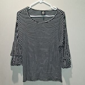 "Bobeau" Women's Bell Sleeved Top NWT